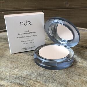PÜR Beauty 4-in-1 Pressed Vanilla/LG6 - light skin with golden undertone